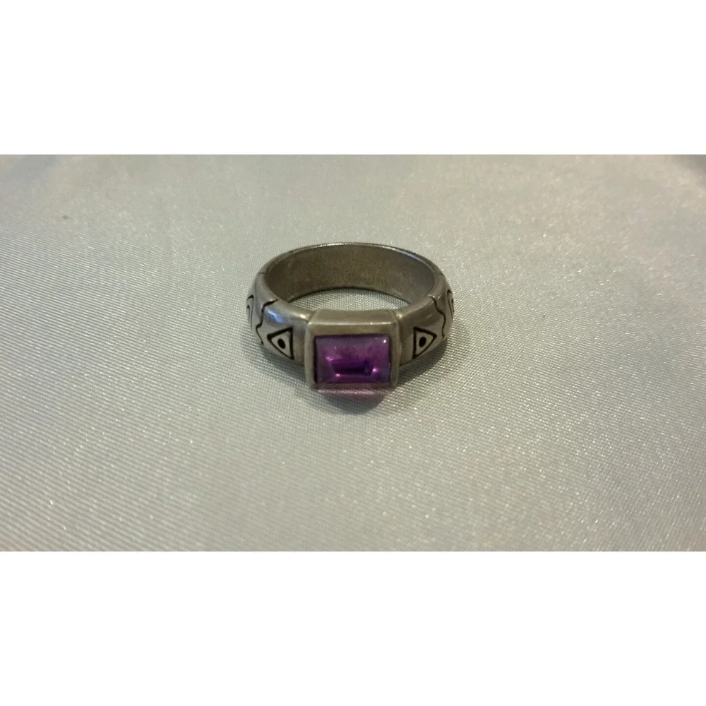Stamped E amethyst silvertone gemstone band ring sz 6 chevron triangle 6.65g